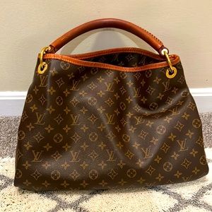 Louis Vuitton Monogram Artsy MM Canvas Tote.